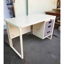 โต๊ะทำงานเหล็กขาคู่หน้าเหล็ก 120 cm 150 cm ด้านข้าง